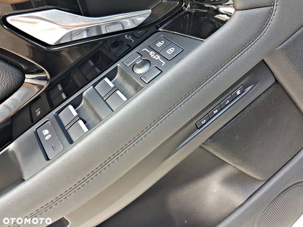 Land Rover Range Rover Evoque - 11
