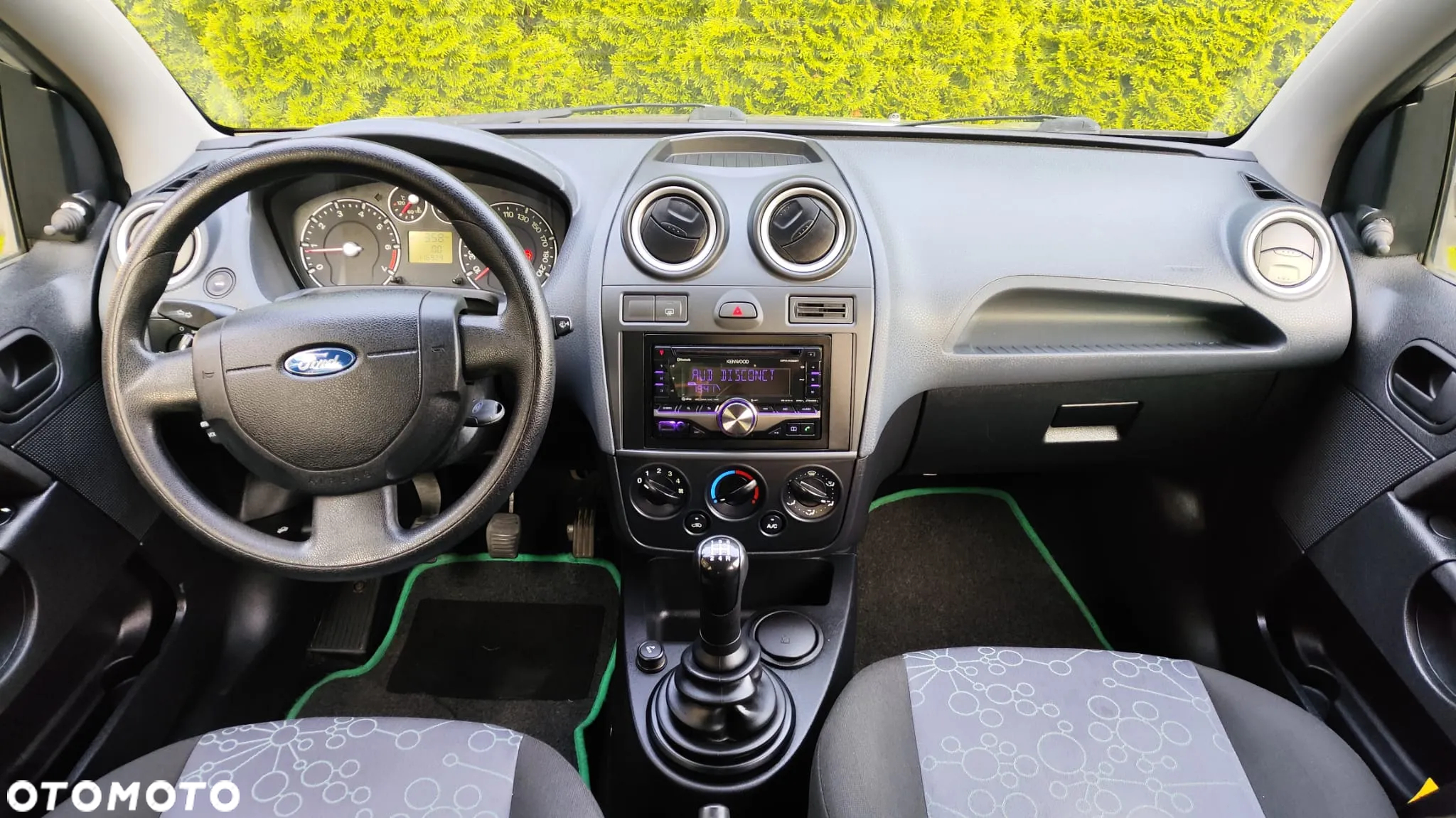 Ford Fiesta - 9