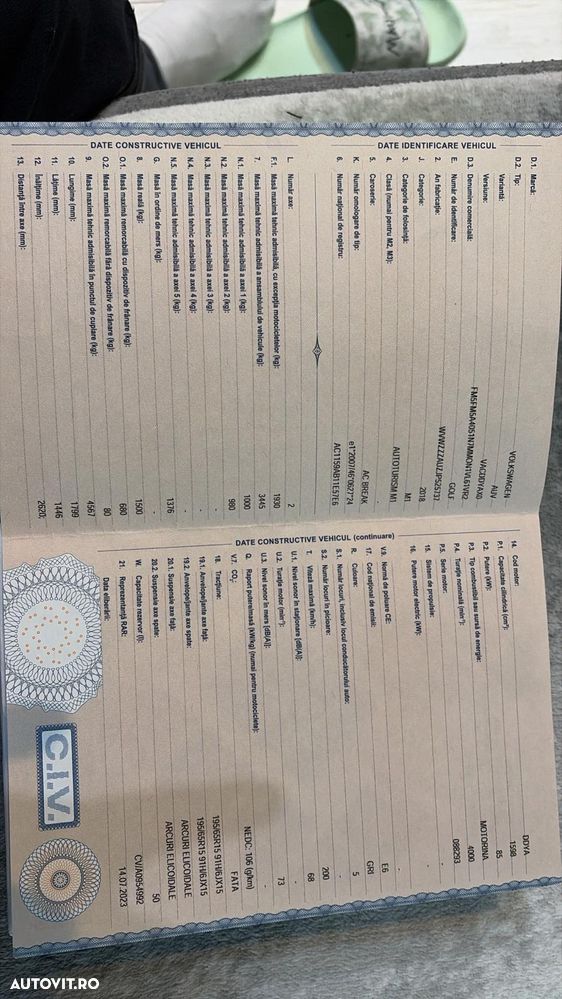 Volkswagen Golf 1.6 TDI (BlueMotion Technology) Comfortline - 10