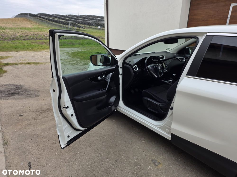 Nissan Qashqai 1.2 DIG-T Acenta EU6 - 7