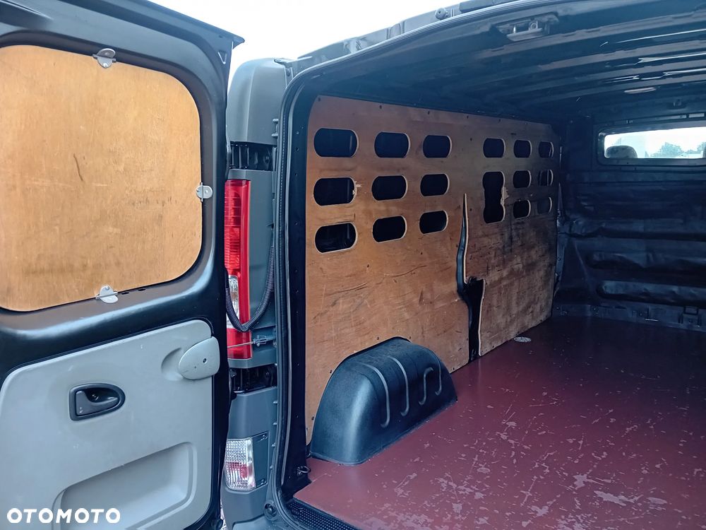 Renault Trafic - 10