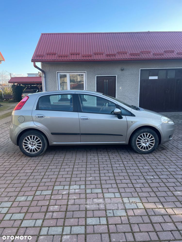 Fiat Grande Punto - 7