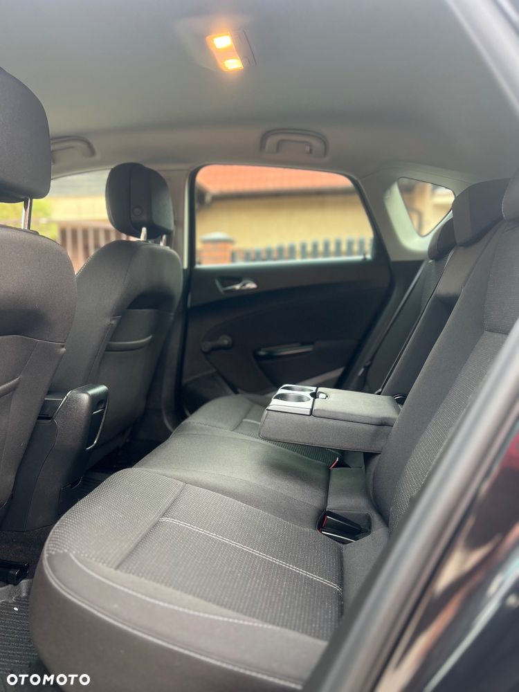 Opel Astra 1.4 T Enjoy EU6 - 23