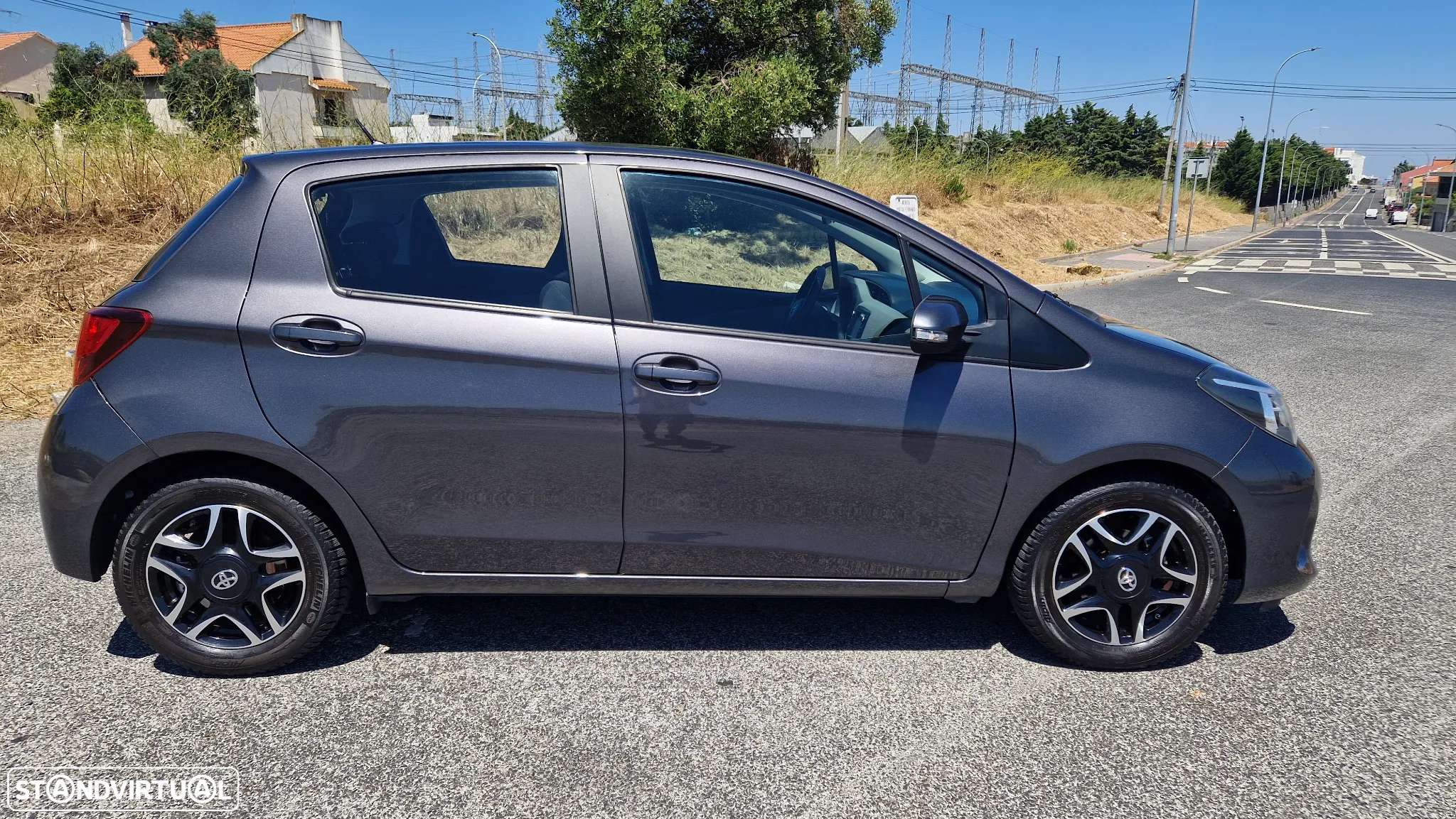 Toyota Yaris 1.4 D-4D Comfort+P.Style - 10