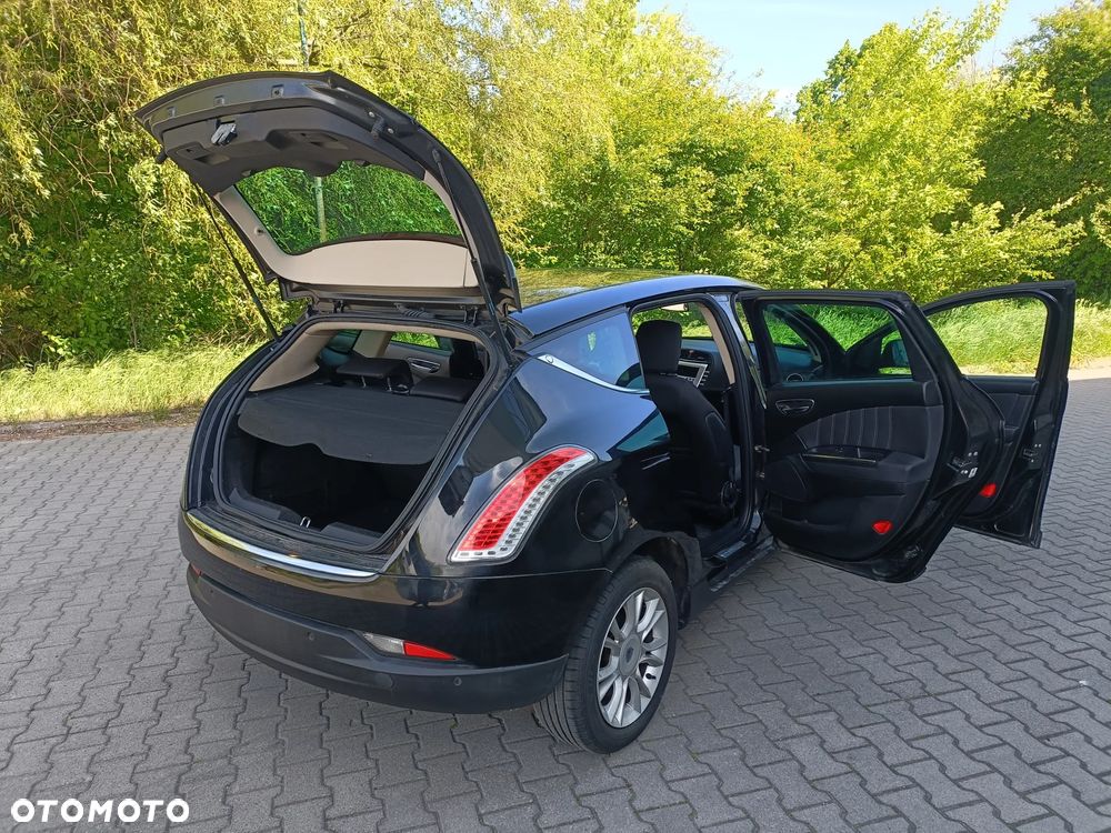 Lancia Delta 1.4 TurboJet 16v Gold - 17