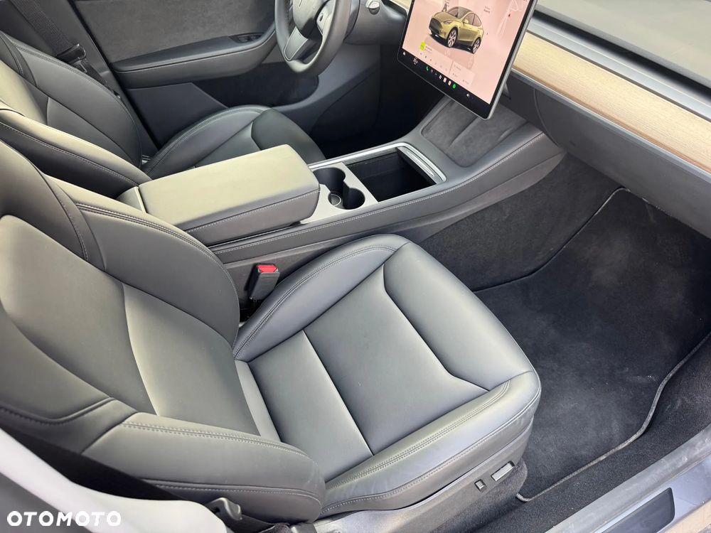 Tesla Model Y Standard - 22