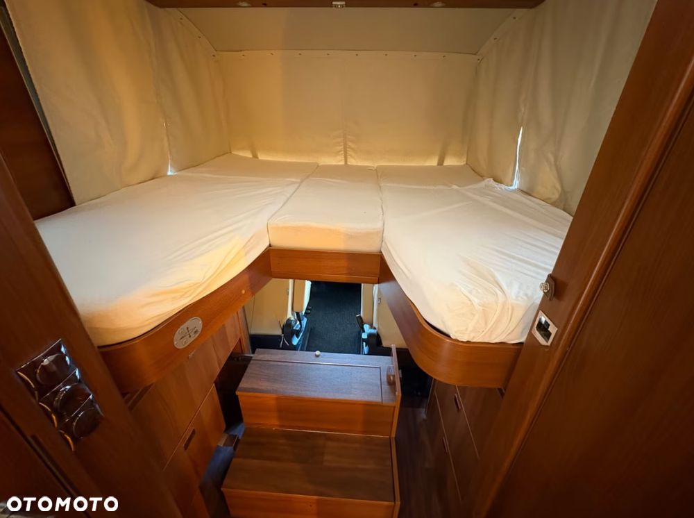 Carthago Liner for two - 34