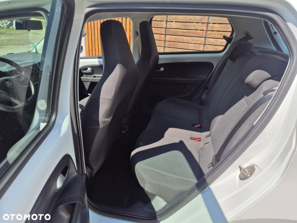 Volkswagen up! white style - 16