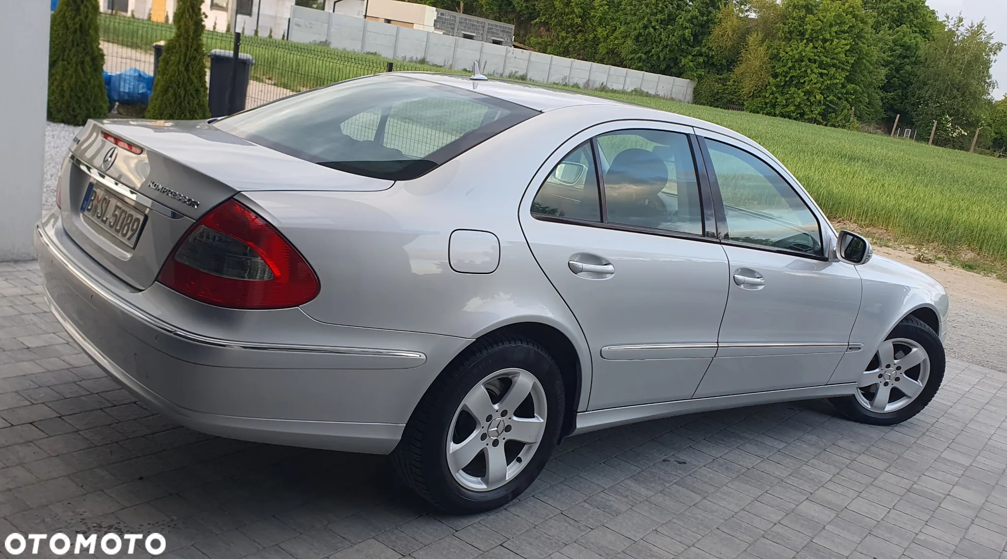Mercedes-Benz Klasa E - 2