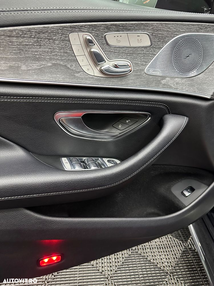 Mercedes-Benz CLS 400 d 4MATIC Aut - 14