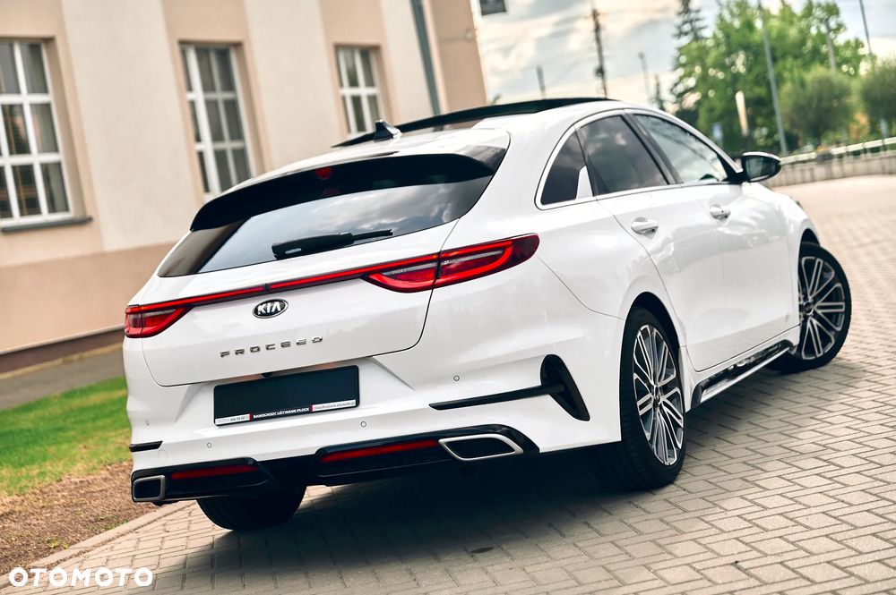 Kia ProCeed 1.5 T-GDI DCT7 OPF GT LINE - 2