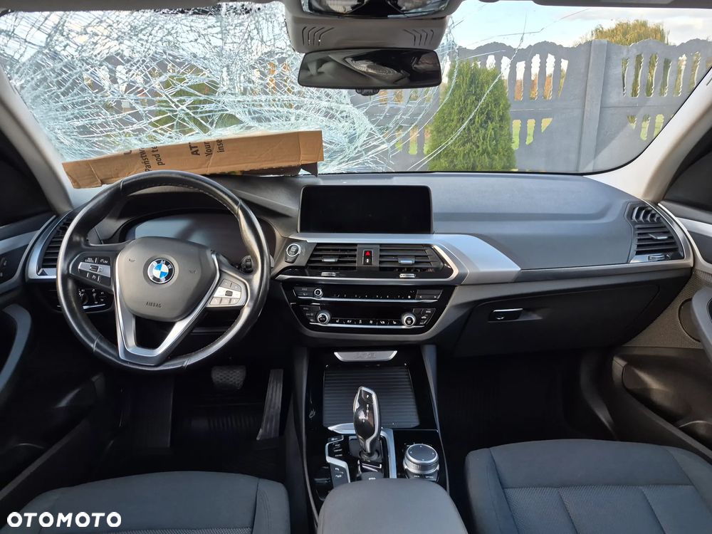 BMW X3 xDrive20i GPF Business Edition - 16