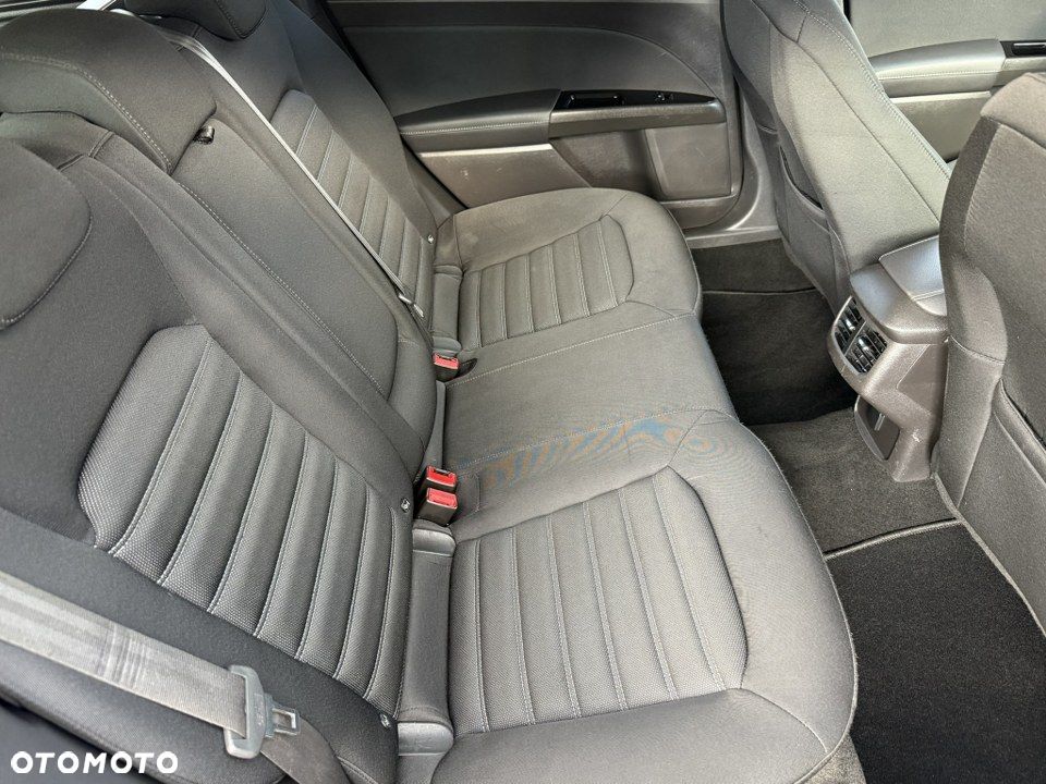 Ford Mondeo SW 2.0 TDCi S&S Titanium - 34