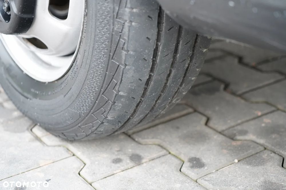 Iveco DAILY 35-140 / WYWROTKA / BRYGADÓWKA / BLIŹNIAK / MANUAL / 6 MIEJSC / - 26