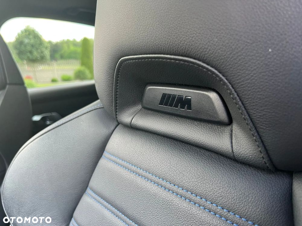 BMW Seria 3 330i xDrive M Sport - 33