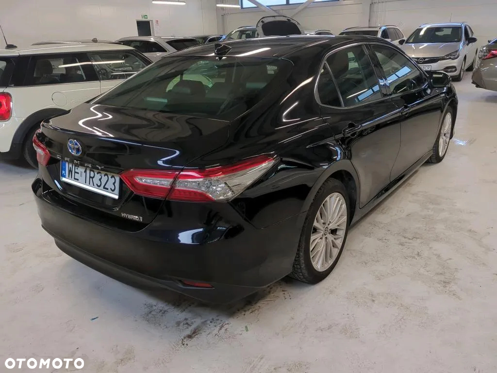 Toyota Camry 2.5 Hybrid Executive CVT - 4