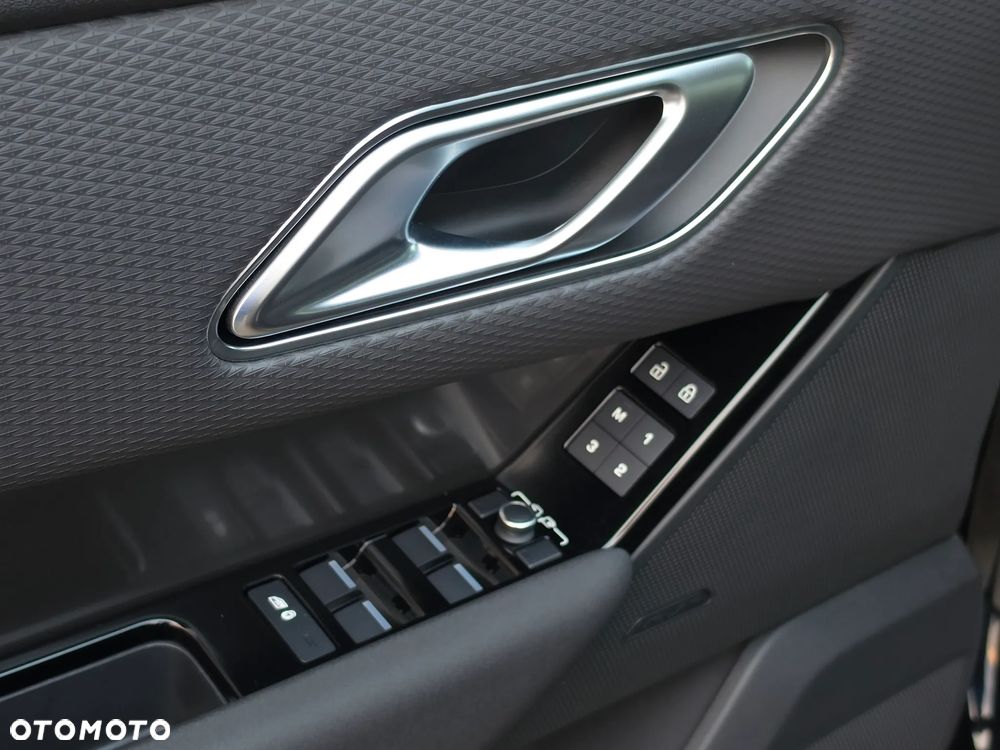 Land Rover Range Rover Velar 2.0 D200 mHEV SE - 30