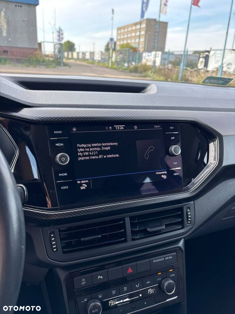Volkswagen T-Cross - 17