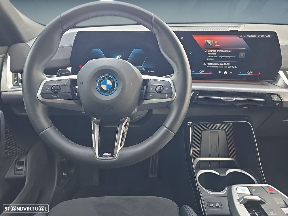 BMW iX2 eDrive20 Pack Desportivo M - 13