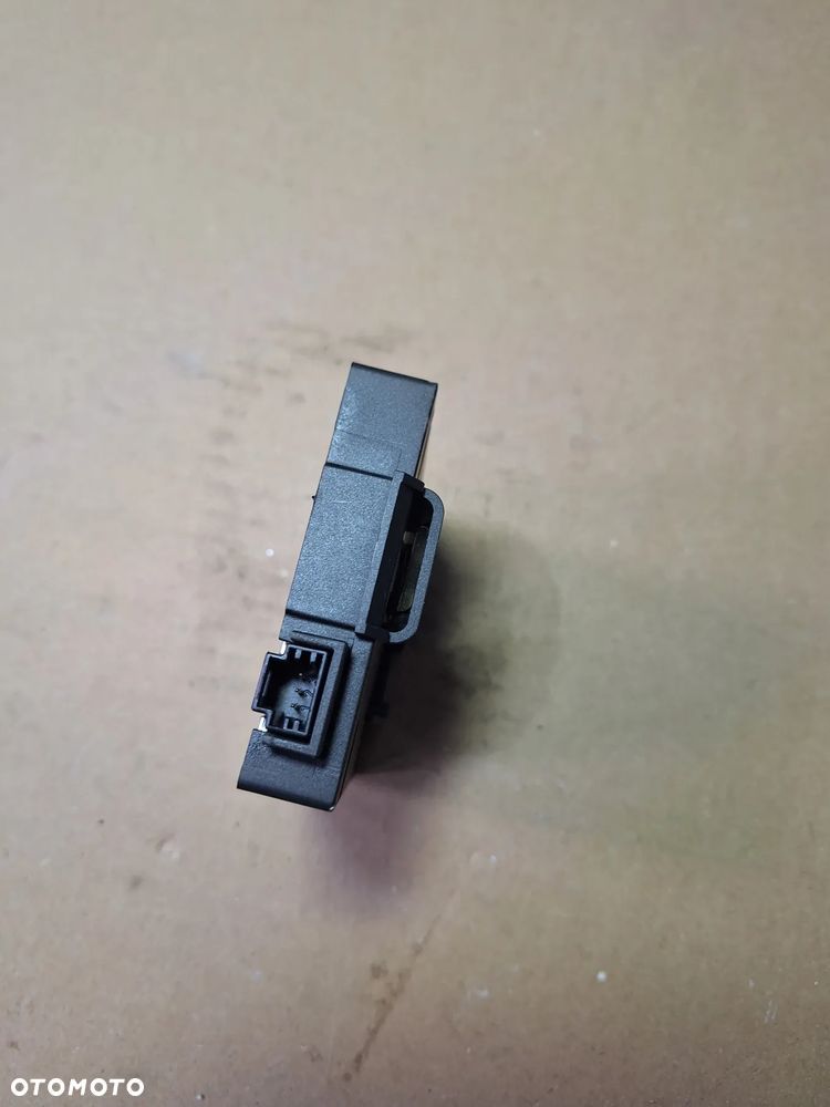 Mercedes A-Klasa W169 Wzmacniacz anteny A1698200475 - 3