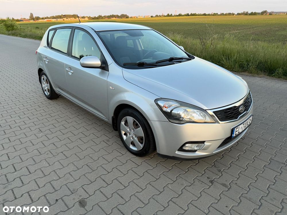 Kia Ceed 1.4 Comfort - 6