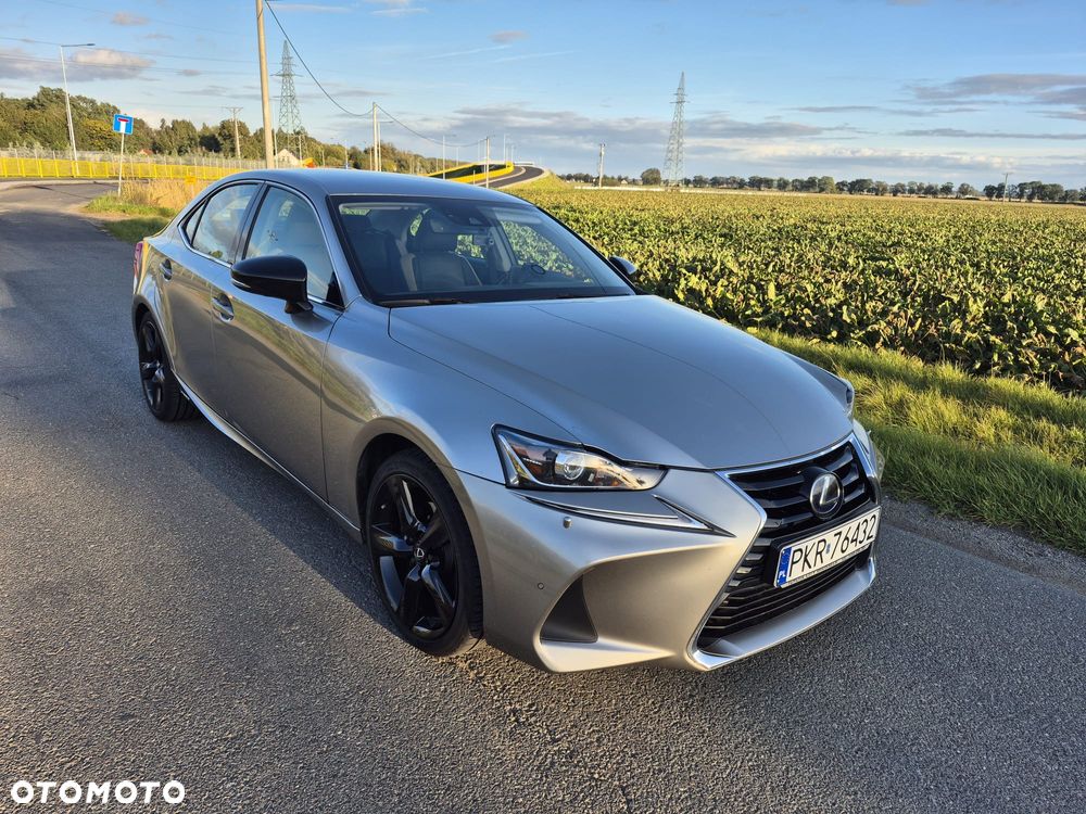 Lexus IS 200t / 300 Prestige - 1