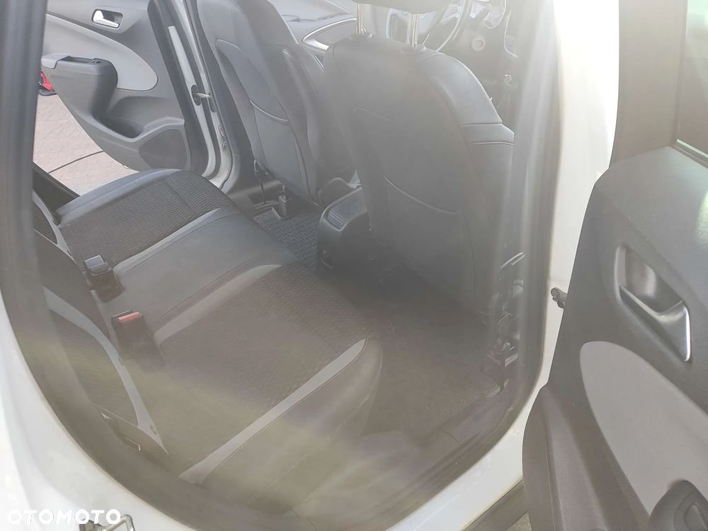 Opel Crossland X - 11