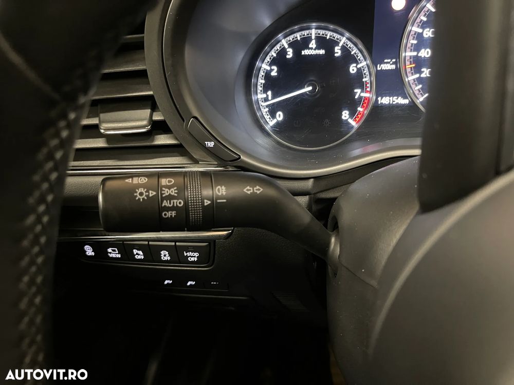 Mazda 3 e-Skyactiv X186 MHEV Exclusive-Line - 27