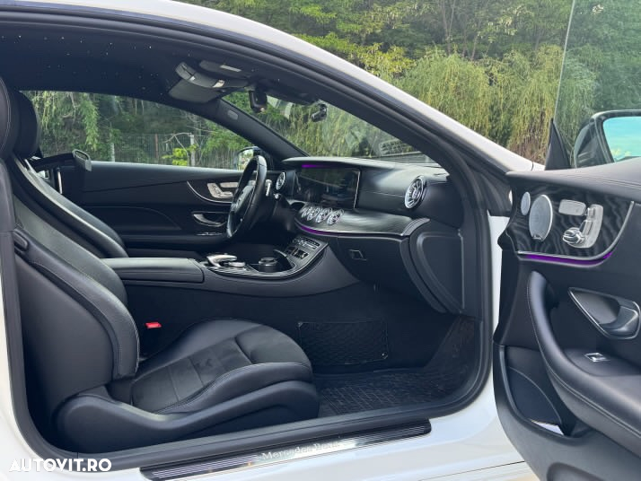 Mercedes-Benz E 300 Coupe 9G-TRONIC AMG Line - 11