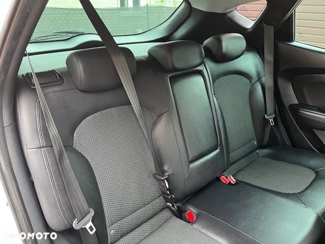 Hyundai ix35 2.0 Comfort 2WD - 12