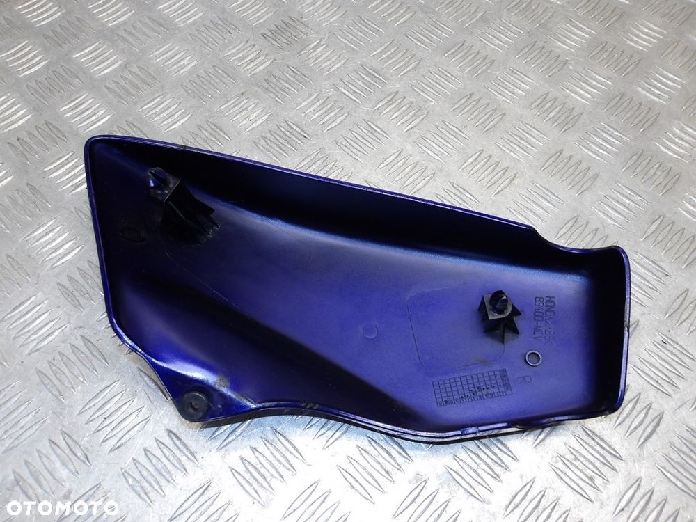 Boczek osłona boczna prawa HONDA VTX 1800 N/R/S/T 02-08r   PN. 83510-MCV-000 - 2
