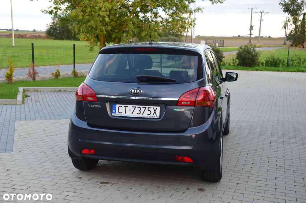 Kia Venga 1.4 L - 13