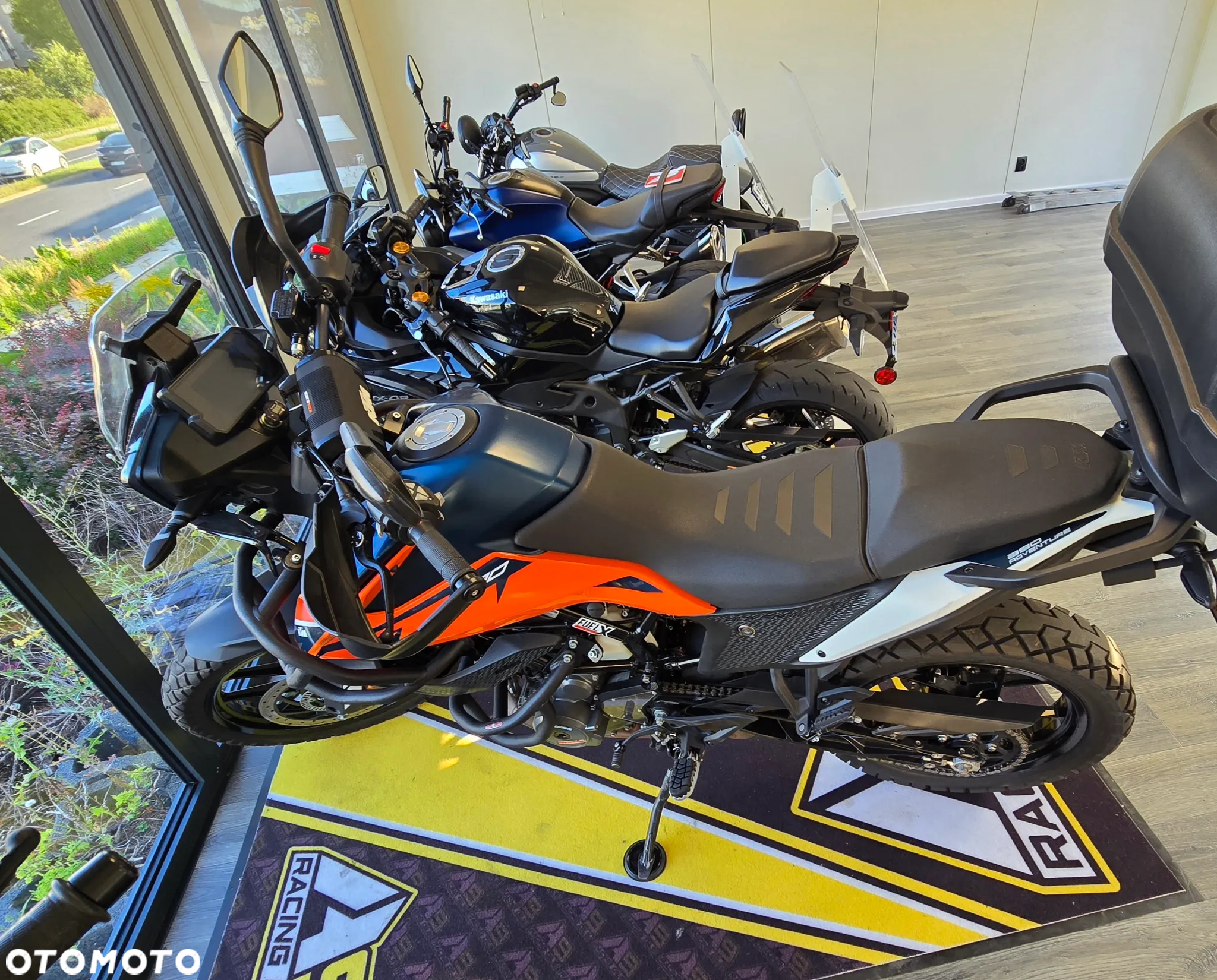 KTM Adventure - 9