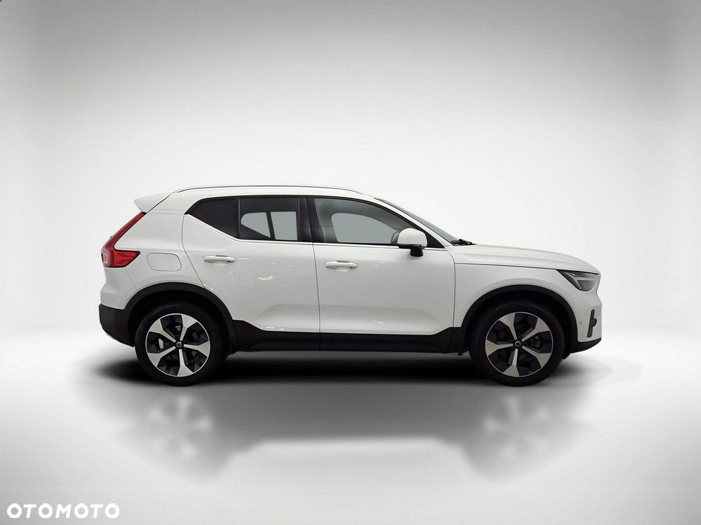 Volvo XC 40 B3 Plus Bright - 6