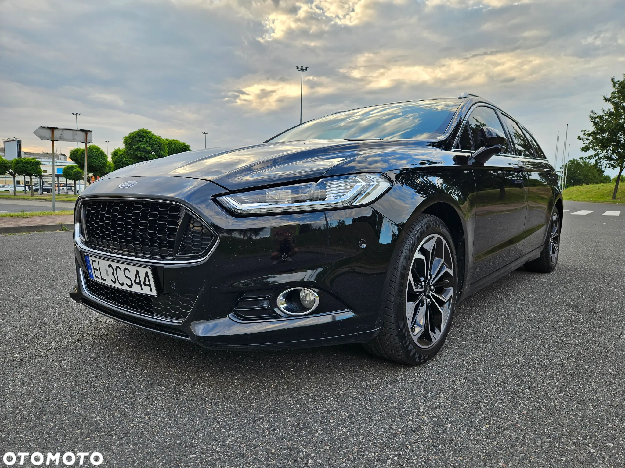 Ford Mondeo Turnier 2.0 TDCi Start-Stopp PowerShift-Aut Business Edition - 25