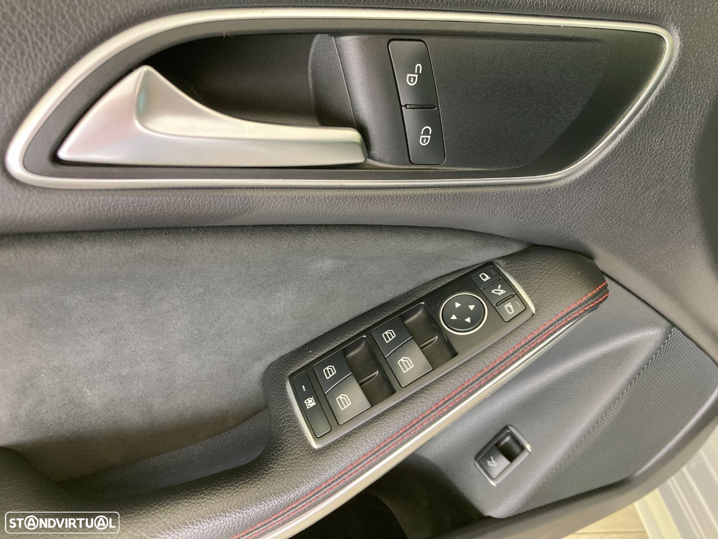 Mercedes-Benz CLA 180 d AMG Line - 16