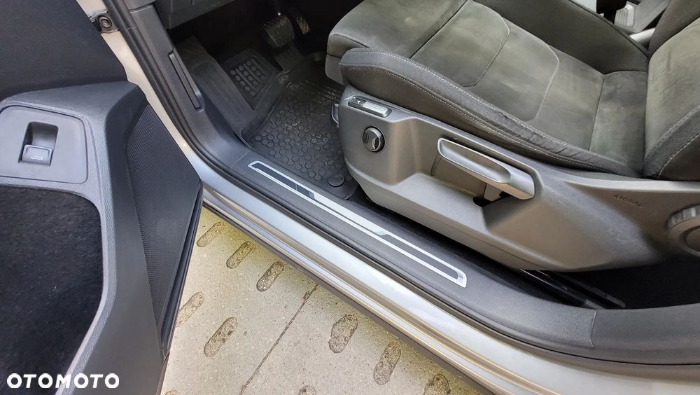 Volkswagen Tiguan Allspace 2.0 TDI 4Mot SCR Highline DSG - 17