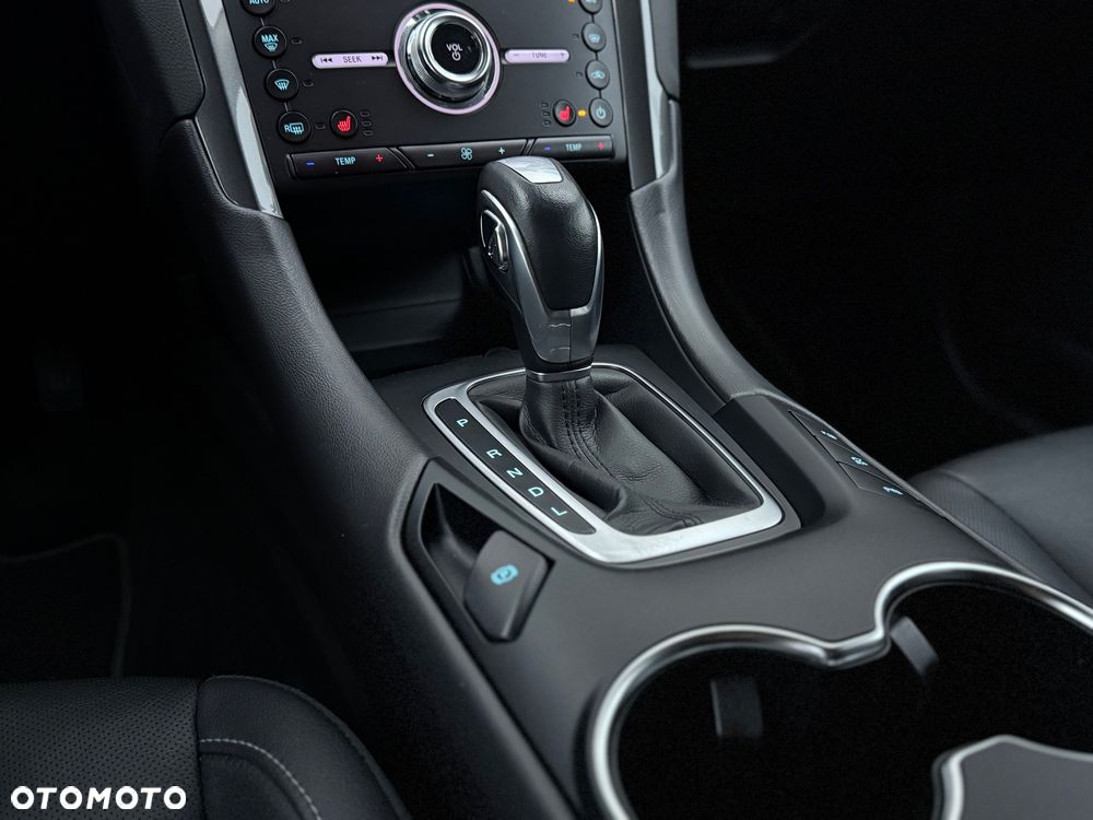 Ford Mondeo SW 2.0 Hybrid Titanium - 15