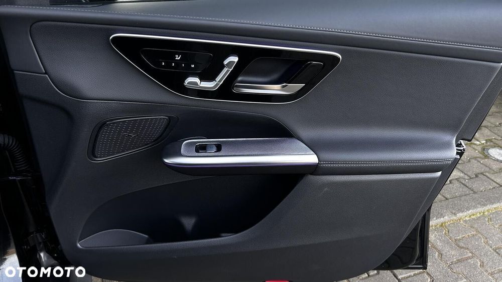 Mercedes-Benz GLC 200 mHEV 4-Matic AMG Line - 25