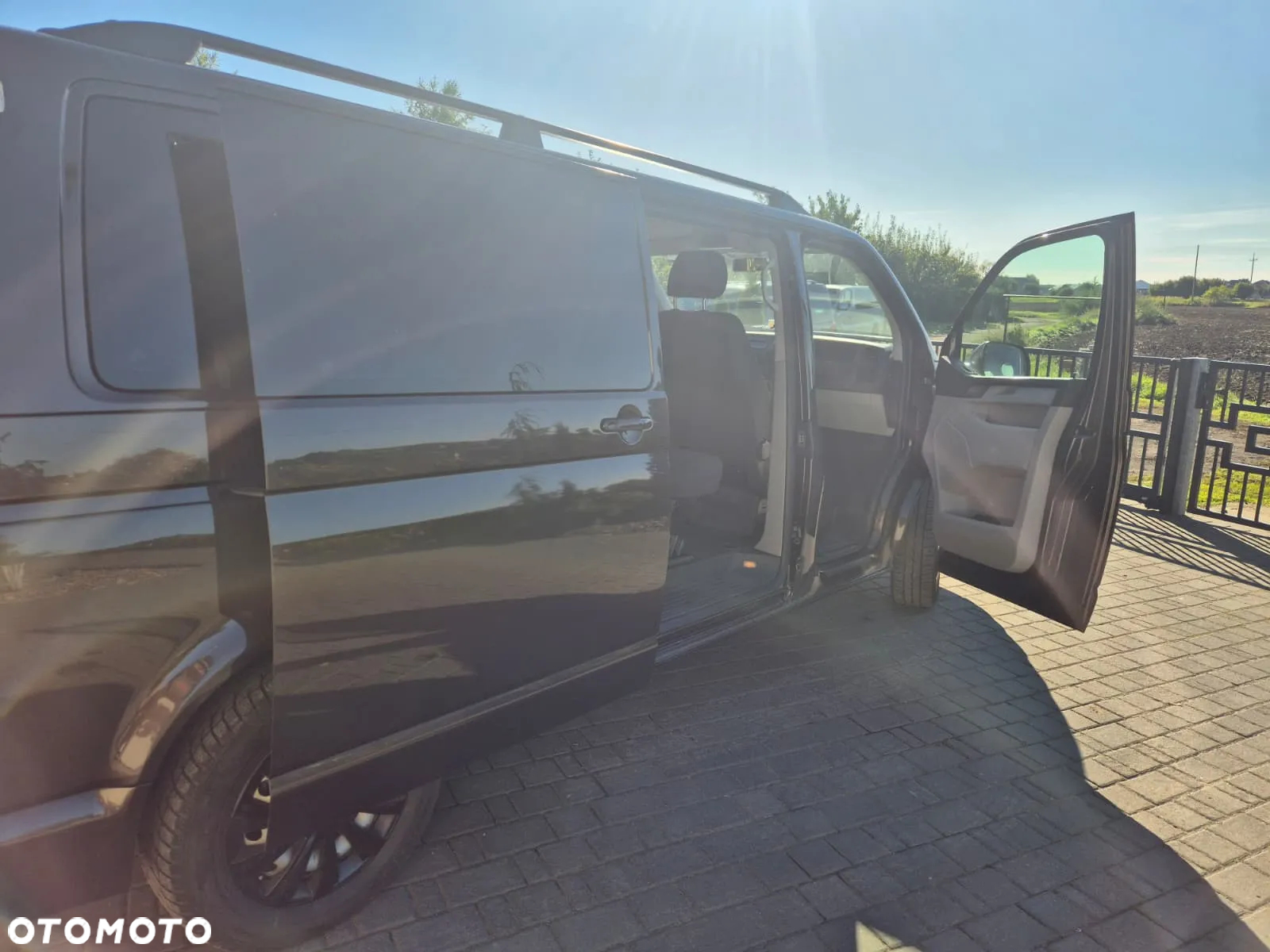 Volkswagen Caravelle 2.0 TDI L2 Comfortline - 11