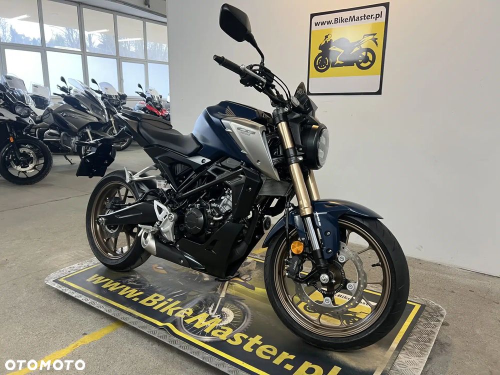 Honda CB - 3