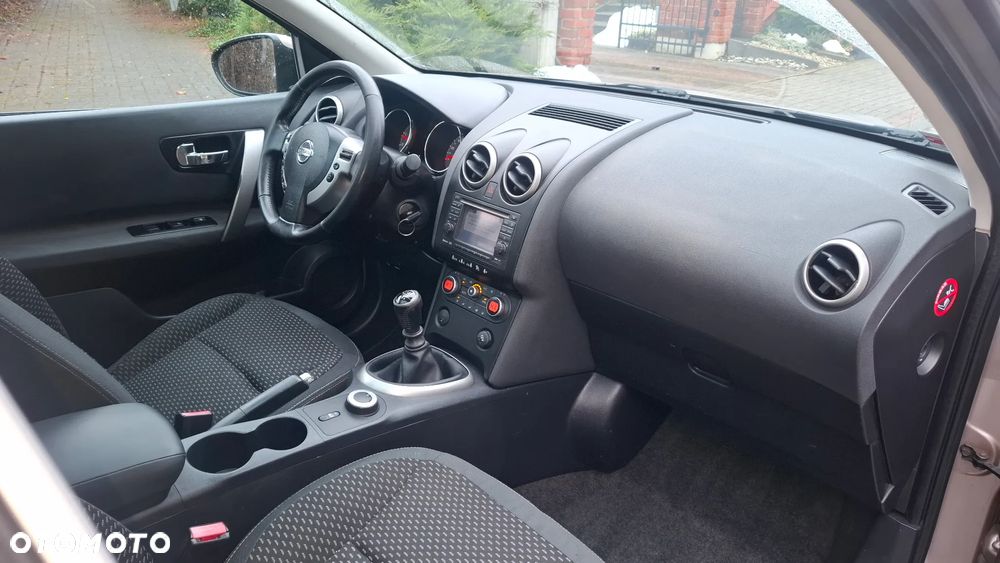 Nissan Qashqai 2.0 dCi 4 x 4 DPF tekna - 12