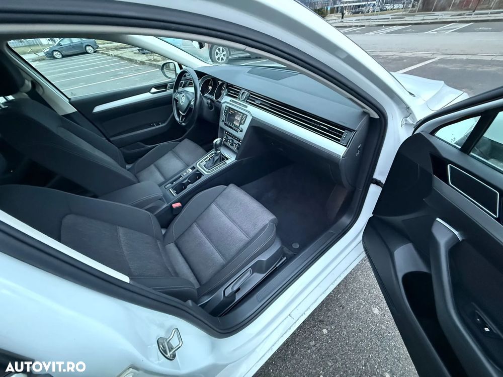 Volkswagen Passat 2.0 TDI SCR DSG Comfortline - 10