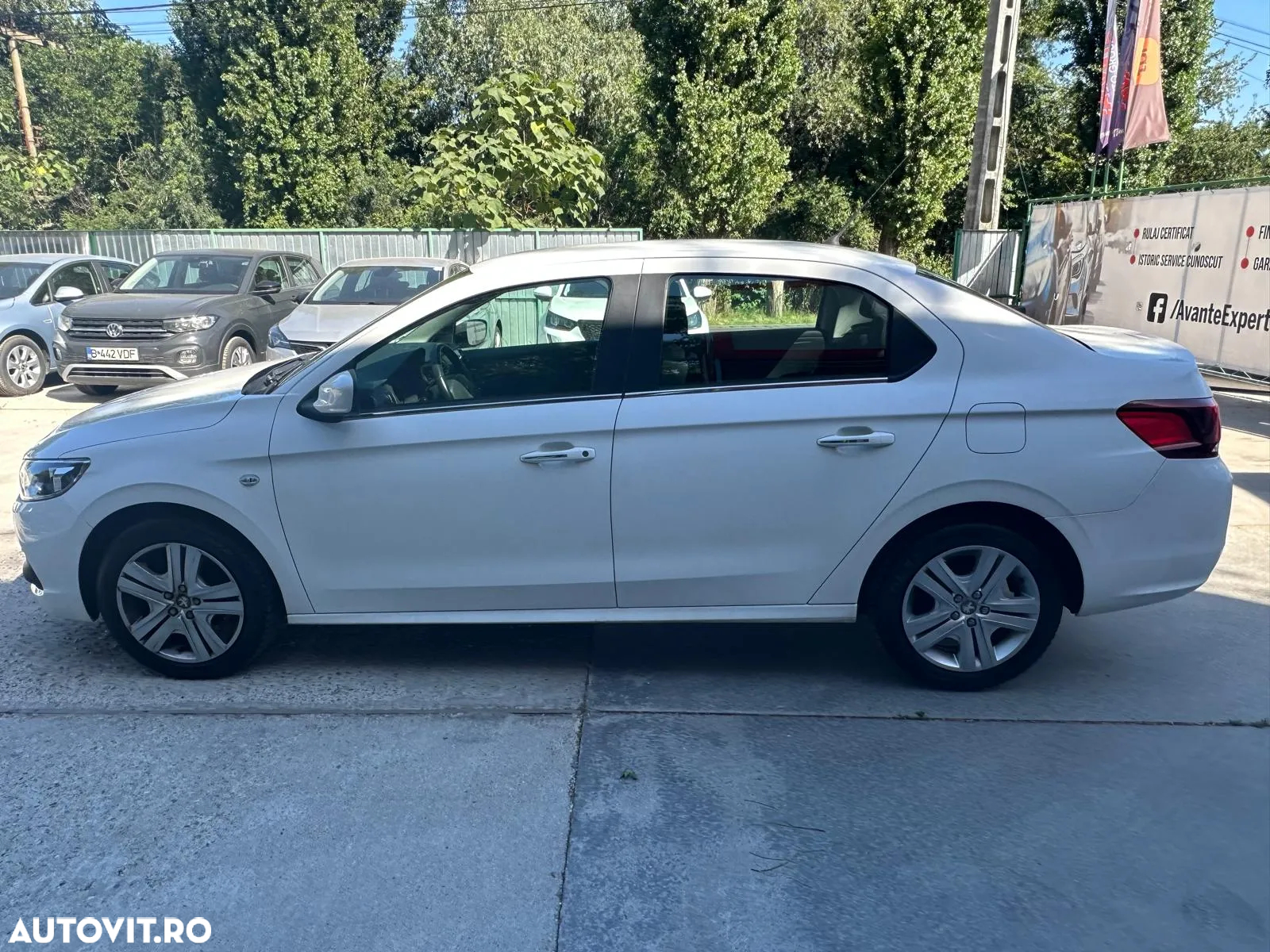 Peugeot 301 1.6 BlueHDI FAP Active - 8