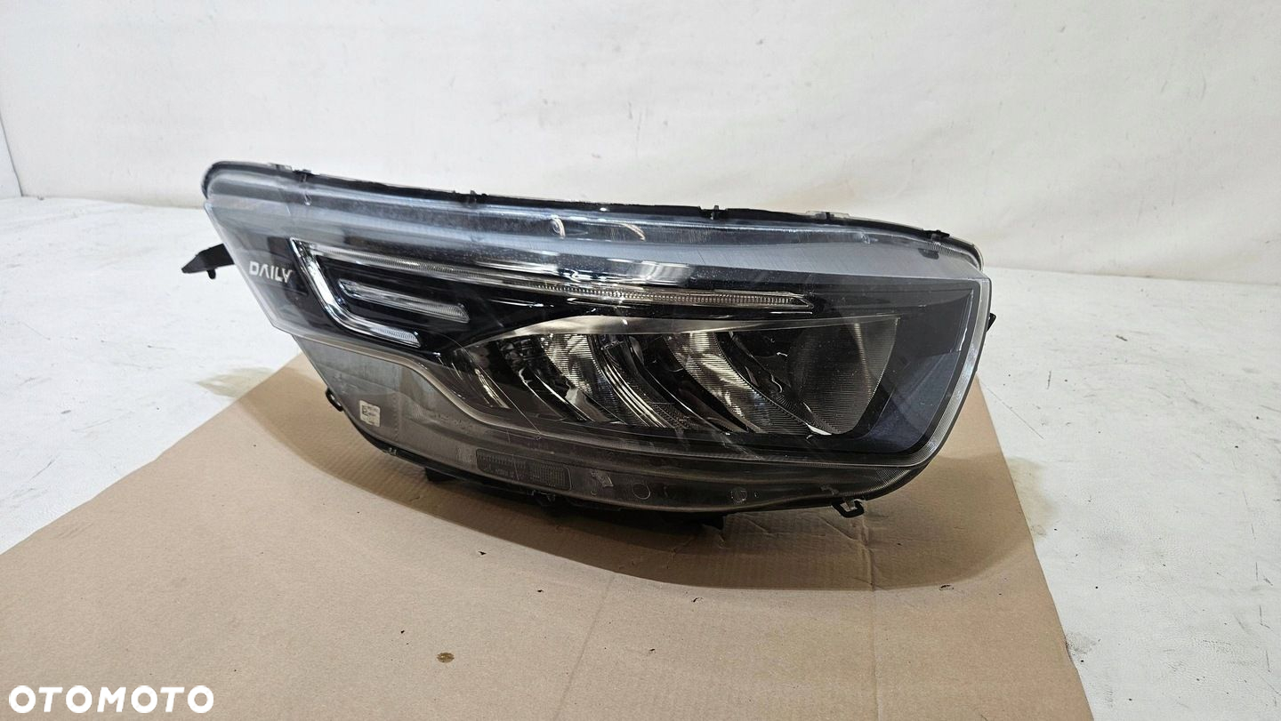 LAMPA PRAWA PRZÓD PRZEDNIA IVECO DAILY FULL LED 0580271799 - 2