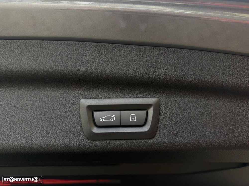 BMW 225xe Active Tourer e xDrive Pack Desportivo M - 18