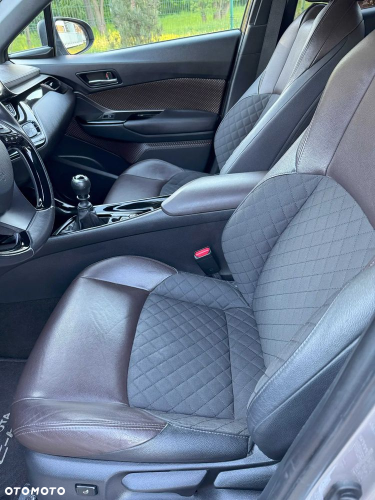 Toyota C-HR 1.2 T Premium - 16