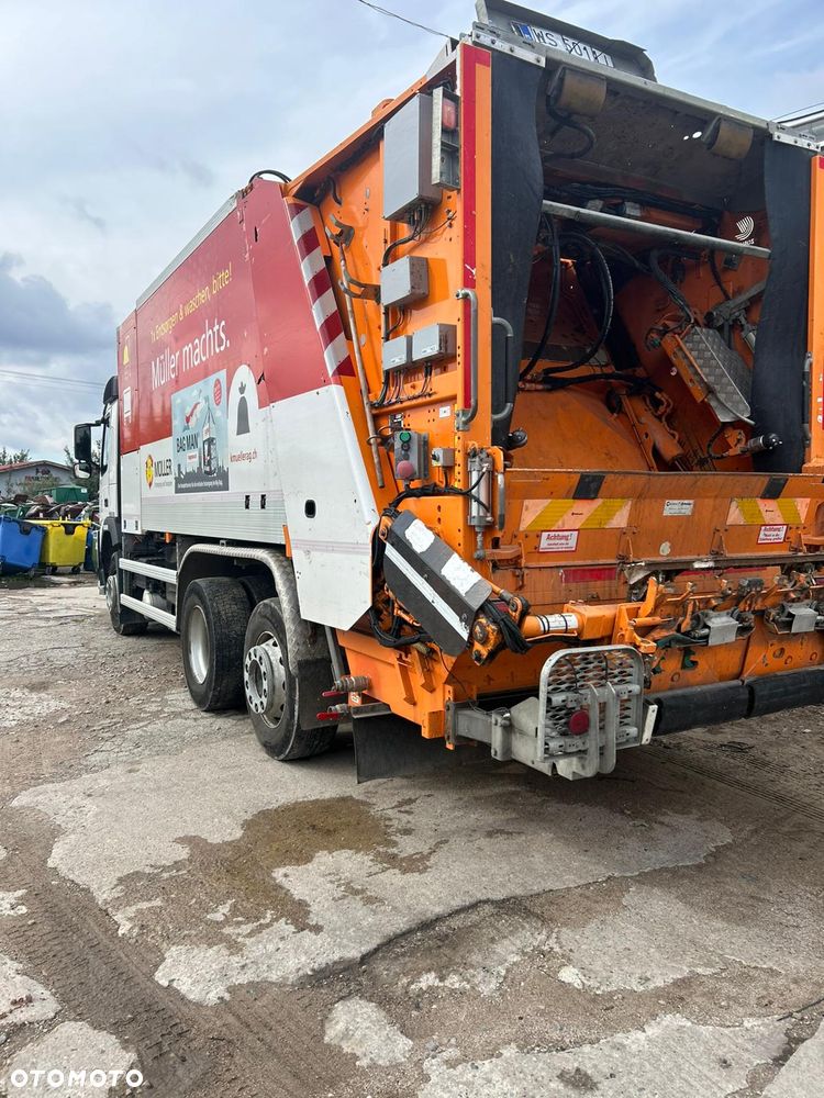 Volvo FM 330 6X2 - 9