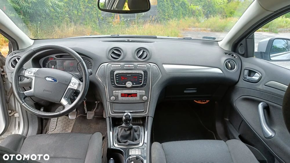 Ford Mondeo 2.0 Titanium - 13