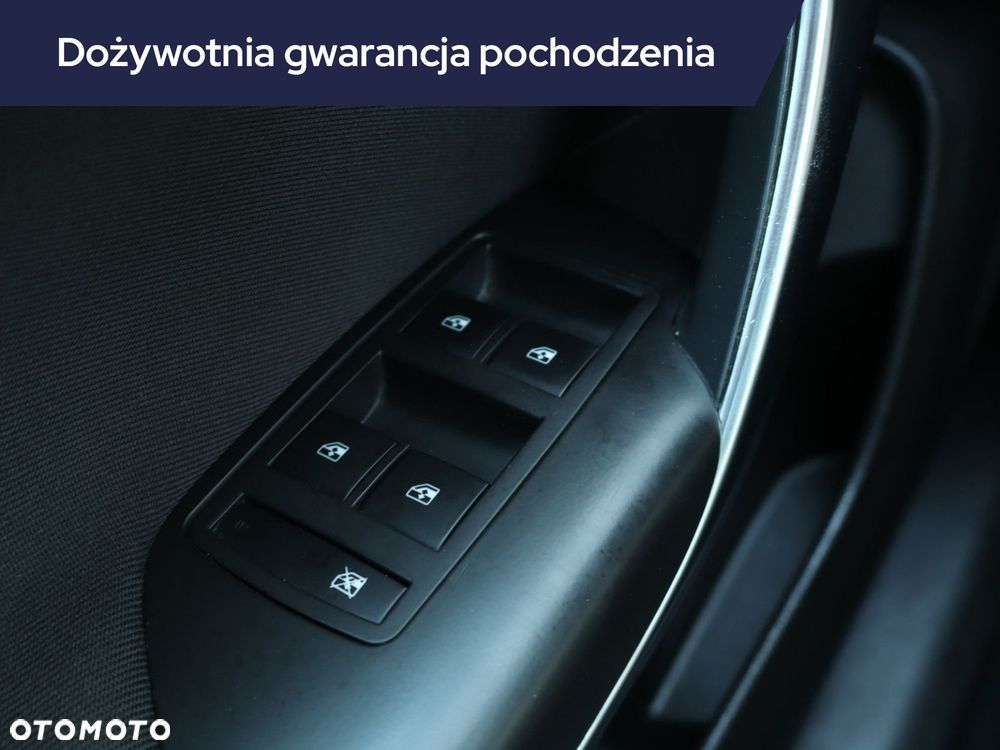 Opel Insignia - 21
